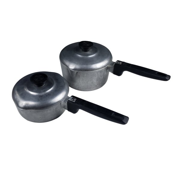Vintage Magnalite Classic 1Q 2Q Pots with Lids Double Pour Spouts China Si06b - Picture 1 of 10